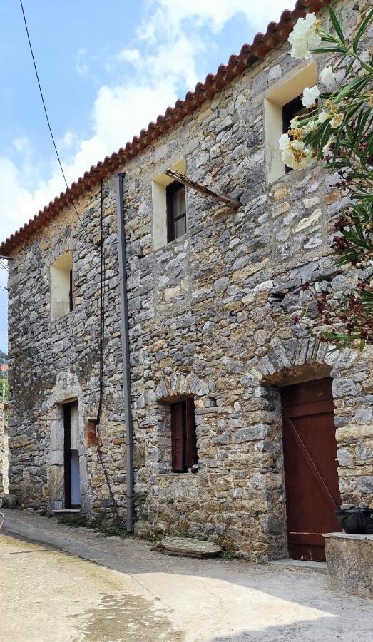 Polly Fournarou Tower-house Holiday home